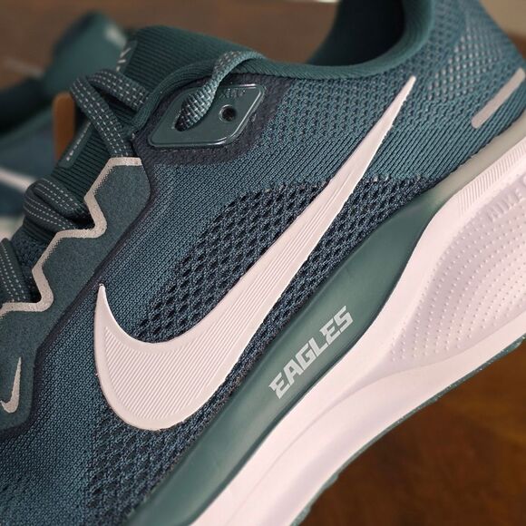 Nike Zoom Pegasus 41 NFL Philadelphia Eagles Team Issued Women's 10.5 FZ5083-300 - Picture 11 of 15